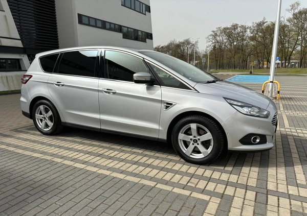 Ford S-Max cena 49900 przebieg: 235000, rok produkcji 2015 z Szczecin małe 781